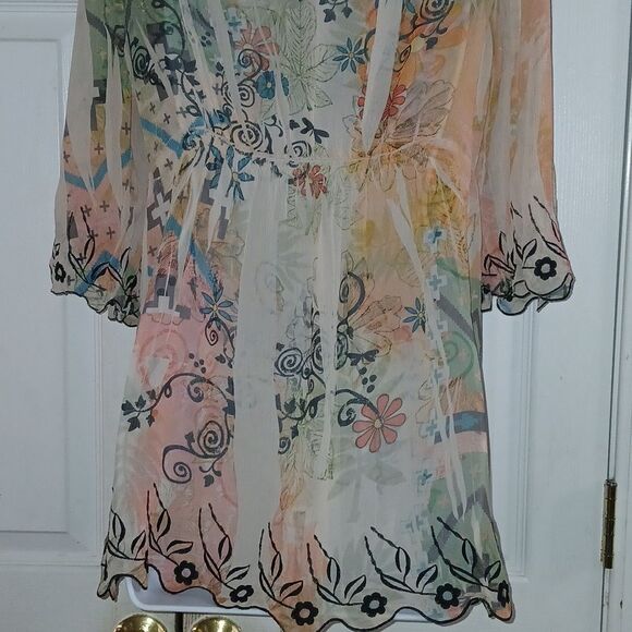Mushka By SIenna Rose Inc sheer floral print blouse Sz M NWOT - Picture 5 of 7